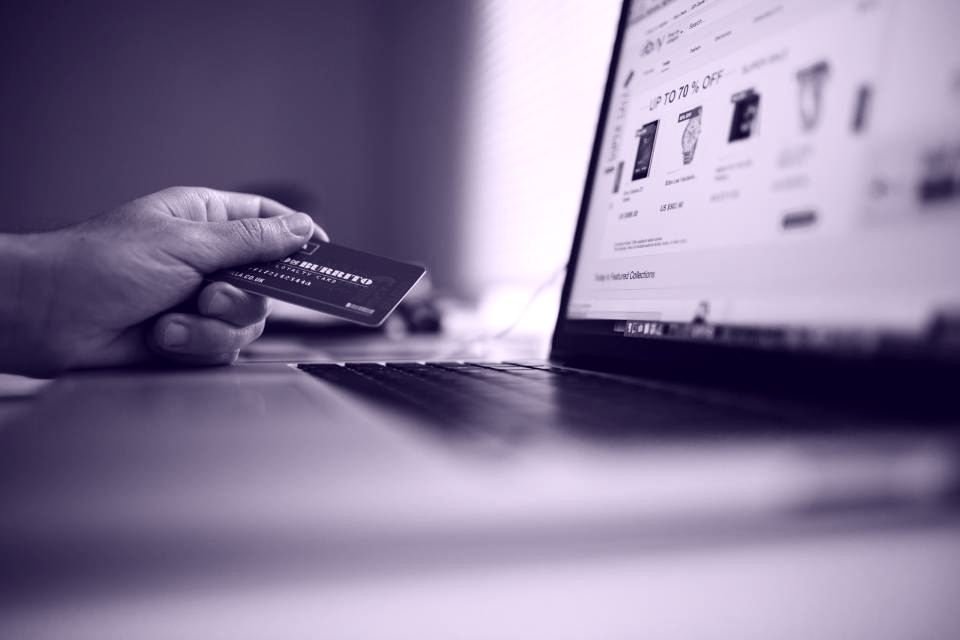 Pago con tarjeta en una tienda online